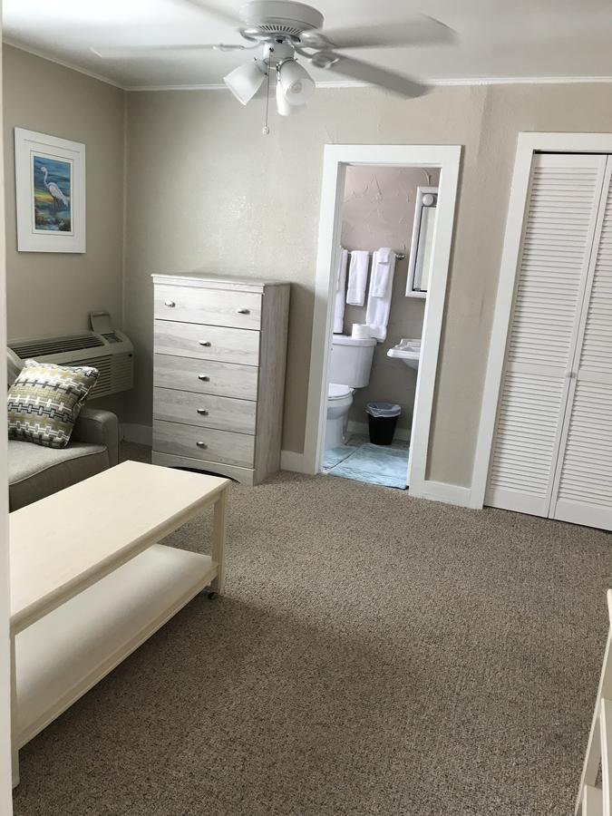Cove Hotel
