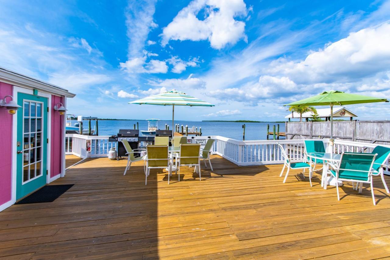 Cove Hotel
